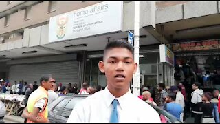 SOUTH AFRICA - Durban - Queues outside Home Affairs (Video) (9YX)