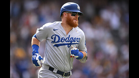 Brewers have reported interest in 3B Justin Turner