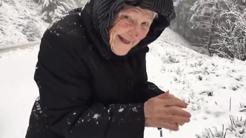 101-Year-Old Lady Plays In The Snow And Has The Time Of Her Life