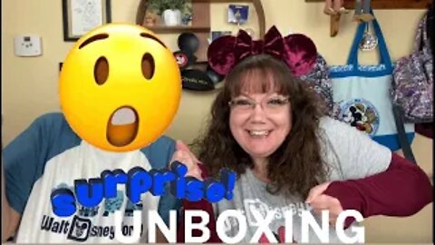 Melinda's surprise unboxing