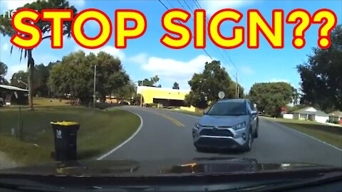 Driver blows through stop sign. — AUBURNDALE, FL | Car Accident | Close Call | Footage Show