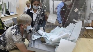 Russians Vote To Let President Putin Seek 2 More Terms