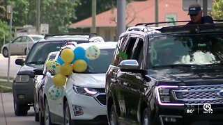 Student ACES Center celebrates high school seniors with surprise graduation parade