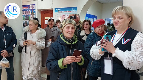 DPR residents sang at the polling station