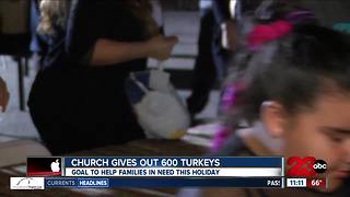 Local church gives out 600 turkeys