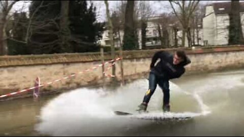 Wakeboarding i det oversvømmede Paris