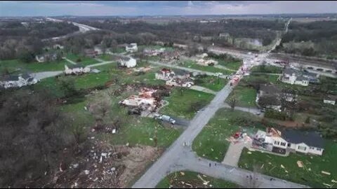 A Tornado Hit My Home Town - Footage During Storm