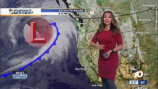 10News Pinpoint Weather with Meteorologist Angelica Campos