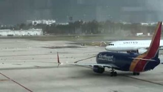 Due tornado hanno colpito la regione di Fort Lauderdale, Florida