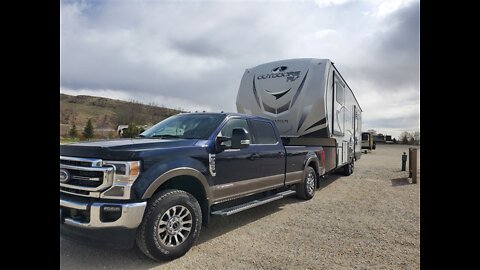My New Ford Truck designed to pull a 5th Wheel Trailer