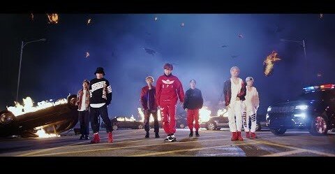 BTS - MIC DROP (Remix) ft. Steve Aoki M/V