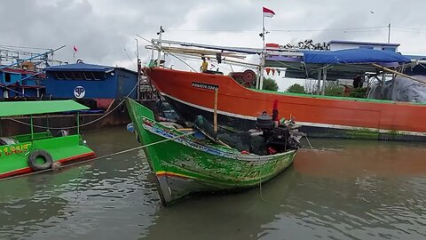 Kapal Nelayan Jumbo Siap Siap Berlayar Ke Papua
