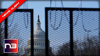 Trump Issues Warning as Fencing, Watch Tower Erected in DC Ahead of Protest