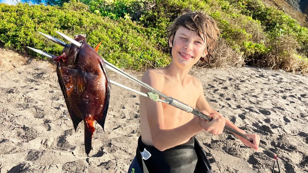 Spearing His First Fish!  Spearfishing Catch and Cook in Hawaii