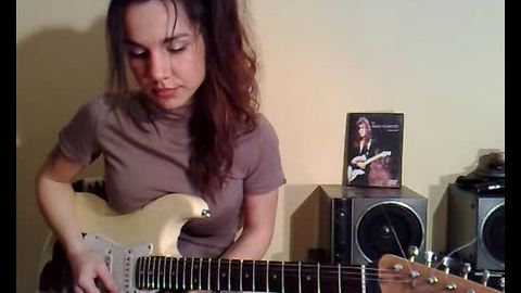 Guitarist Eva Vergilova's flawless 'Dire Straits' cover
