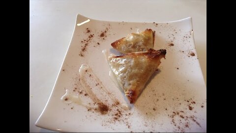 RECIPE FOR APPLE SAMOSAS WITH 4 SPICES - RECETTE DE SAMOUSSAS DE POMME AUX 4 EPICES