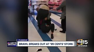 Brawl breaks out at 99 cents store in Phoenix