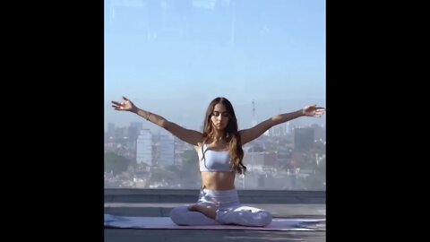 Yoga Woman | Balancing and Meditating #yoga #yogalife #music #meditation #shorts #short 1 Minute #2