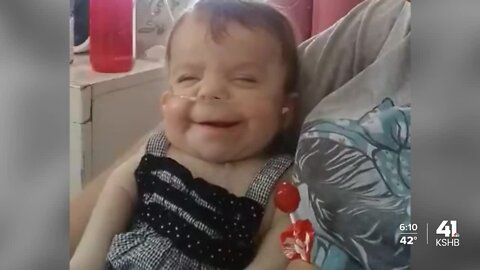 Kansas baby born with rare form of dwarfism defies odds, inspires thousands