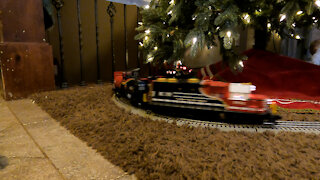 Christmas Train - Lionel First Responder