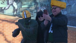 Pep rallies hype up Packers fans ahead of playoff game