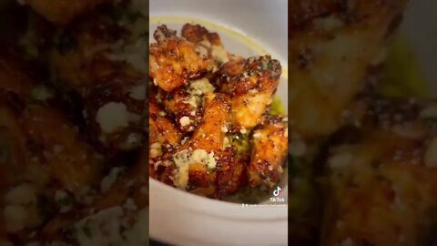 Garlic Parm Wings (Air Fried Edition)