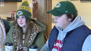 Teen from Spain travels to Wisconsin ahead of this weekend's Packers game