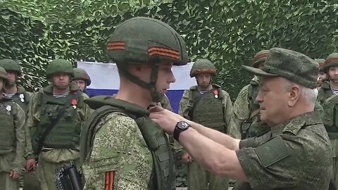 🇷🇺 State Secretary & Deputy Defence Minister Nikolay Pankov Presents State Awards To Troops
