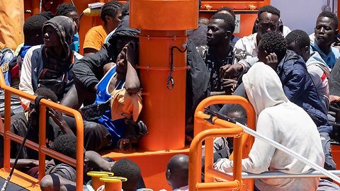More than 60 migrants feared dead at sea off Cape Verde coast - BBC News