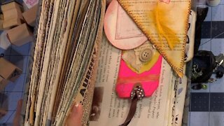 Episode 99 - Junk Journal with Daffodils Galleria