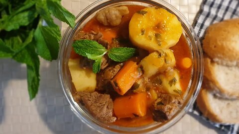 French Meat Stew Recipe / Beef Bourguignon (French Beef Stew) / Quick French Meat Stew