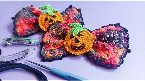 Crochet Jack o Lantern Halloween Hair Decorations (Easy, Quick! Fun!)