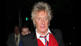 Sir Rod Stewart says Sir Elton John snubbed his effort to heal rift