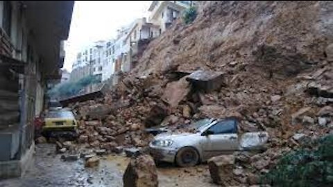 Mother Nature At Its Dangerous Mood,Watch The Scary Land Sliding Happened in India