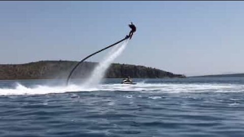 Flyboard stunt doesn't go as it's supposed to