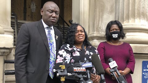 Louisville Settles Historic $12M Lawsuit With Breonna Taylor's Family