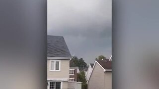 Funnel cloud appears around Quebec neighbourhood