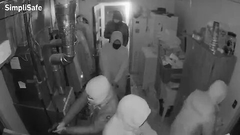 A Real Home Invasion in Illinois Caught on Camera