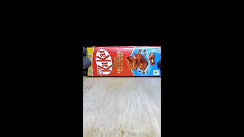 KitKat namaste 🙏 ♥️ ❤️ 💖 😍 can