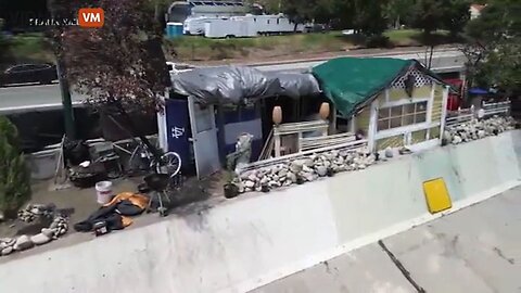 Homeless Guy In Lost Angeles Builds A House Out Of Scraps He Found, Even Has Electricity