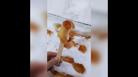 How to Make Maple Taffy ❄️ with Snow! 🇨🇦🍁 #shorts