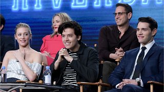 'Riverdale' Wins Kids' Choice Award