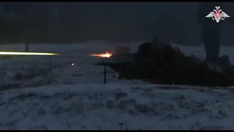 Tracers at night: mobilised Russian soldiers improve their shooting skills near Kazan