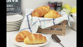 The Best Homemade Dinner Rolls You'll Ever Eat /#KoChen