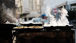 10 Iconic Street Foods Around the Globe