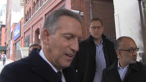 Ex-Starbucks CEO Howard Schultz Can’t Answer the Easy Questions During Possible Presidential Run