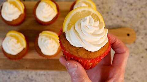 Keto vegan lemon cupcakes | Keto vegan and gluten free