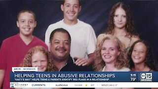 Mom helping teens in abusive relationships