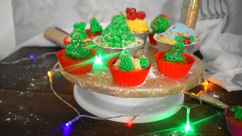 Festive Lemon Curd Christmas Tree Muffins & Cupcakes Recipe | Granny's Kitchen Recipes | Brioșe