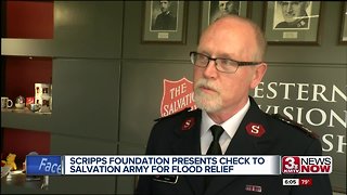 Scripps Foundation presents check to Salvation Army for flood relief